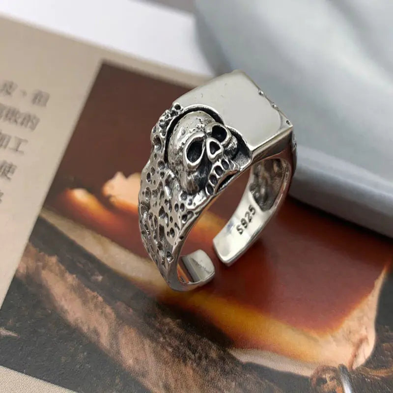 Thick Silver Skull Carving Ring Gift
